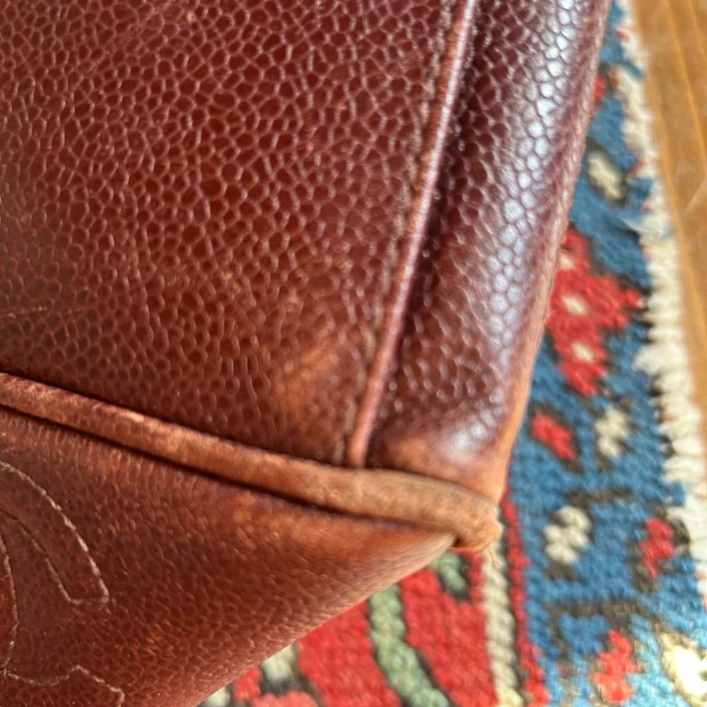 Vintage Chanel Chain Handle Caviar Brown Logo Bag Tote - Picture 5 of 16